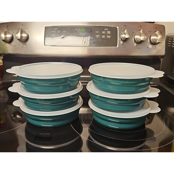 Lot of 6 Tupperware Cereal Bowls w/ Lids Hunter Green 2415B-4 Good Condition - Picture 1 of 11